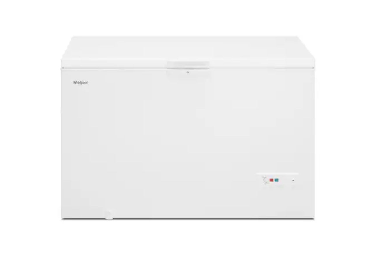 Whirlpool Flexible Storage 16-cu ft Garage Ready Chest Freezer Convertible to Refrigerator (White )