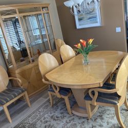 Full Dining Set + Lighted China Cabinet