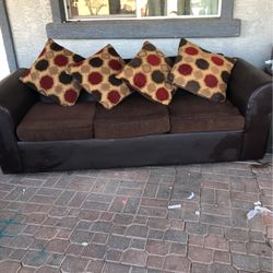 Couches/sofas