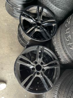 18 inch wheels BMW OEM 5x12018x8 set of matching 4 rims fully refinish like new. 995$ for 4 plus tax . Original factory rims. Installation available.