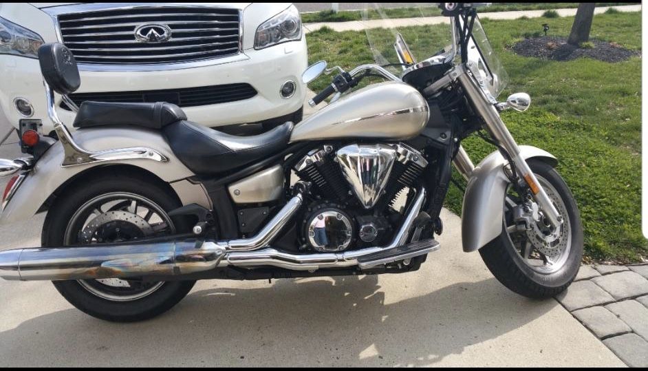 2009 Yamaha Vstar 1350 xl touring motorcycle