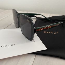 Gucci Sunglasses Black 