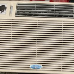 INSTALLED- Excellent Condition 14 KBTU whirlpool