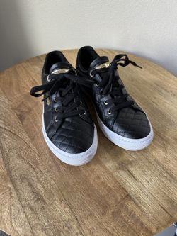 Guess Sneakers 9.5