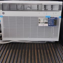GE Air Conditioner With Heat Pump 