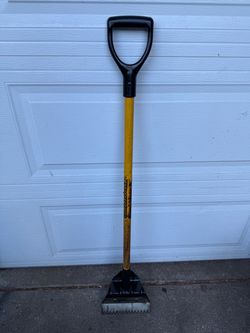 Roofing removal tool