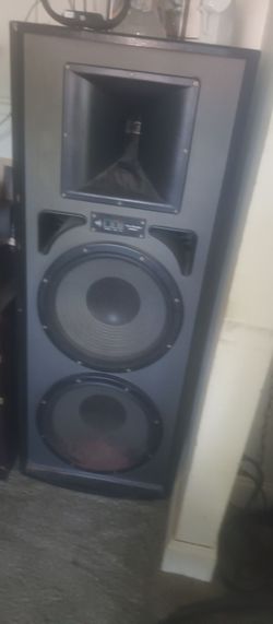 Pro studio Max speakers