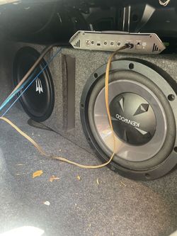 Subwoofers with amplifier
