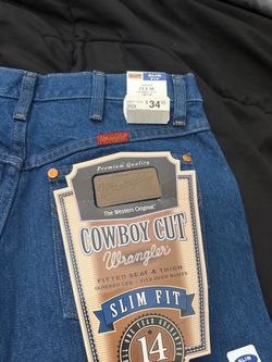 Wrangler cowboy cut (NEW) slim fit. Wrangler 13x36
