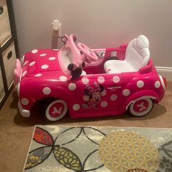 Mini Mouse Children’s Car