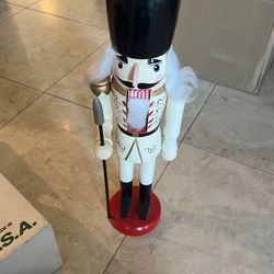 Nutcracker Stand Up
