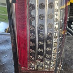 Cadillac Escalade Rear Right Taillight