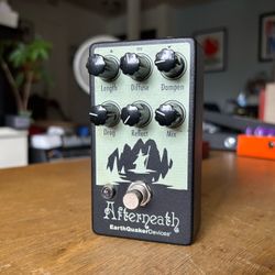 EarthQuaker Devices Afterneath Otherworldly Reverberation Machine V3