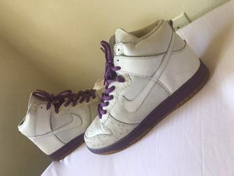 Nike Dunks size 8.5