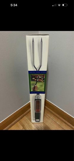 BBQ Fork with Digital Thermometer. brand new