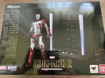 Bandai S.H.Figuarts Iron Man Mark V 5 & Hall of Armor  Set