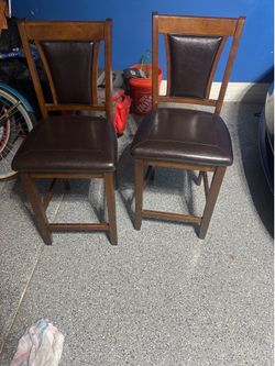2 bar stools measurments in pictures