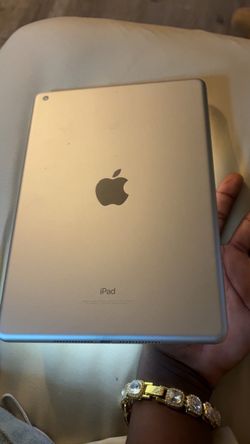 Apple iPad Silver Aluminum Tablet