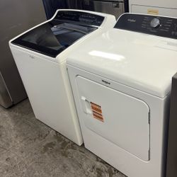 Whirlpool Washer And Electric Dryer Set