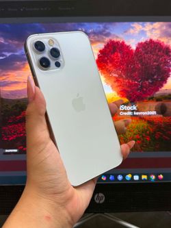 IPhone 12 PRO 128GB UNLOCKED 🔓