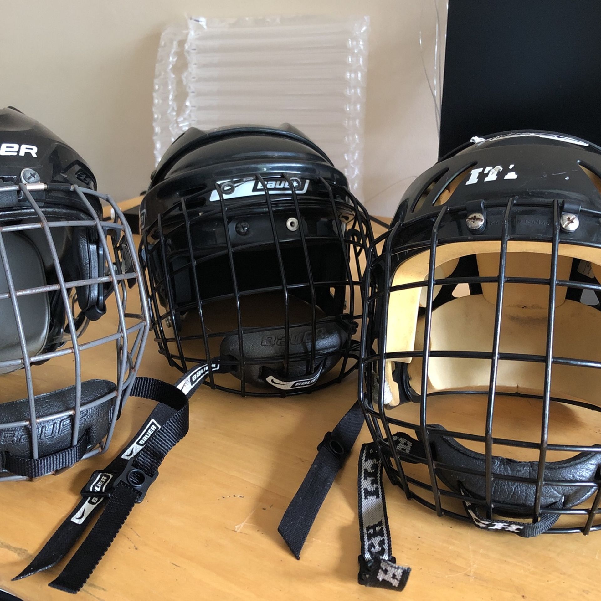 Ice Hockey Helmets Age 5-12 Years 
