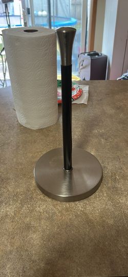 Paper towel holder