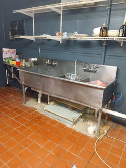 ** USED 4 COMPARTMENT COMMERCIAL SINK