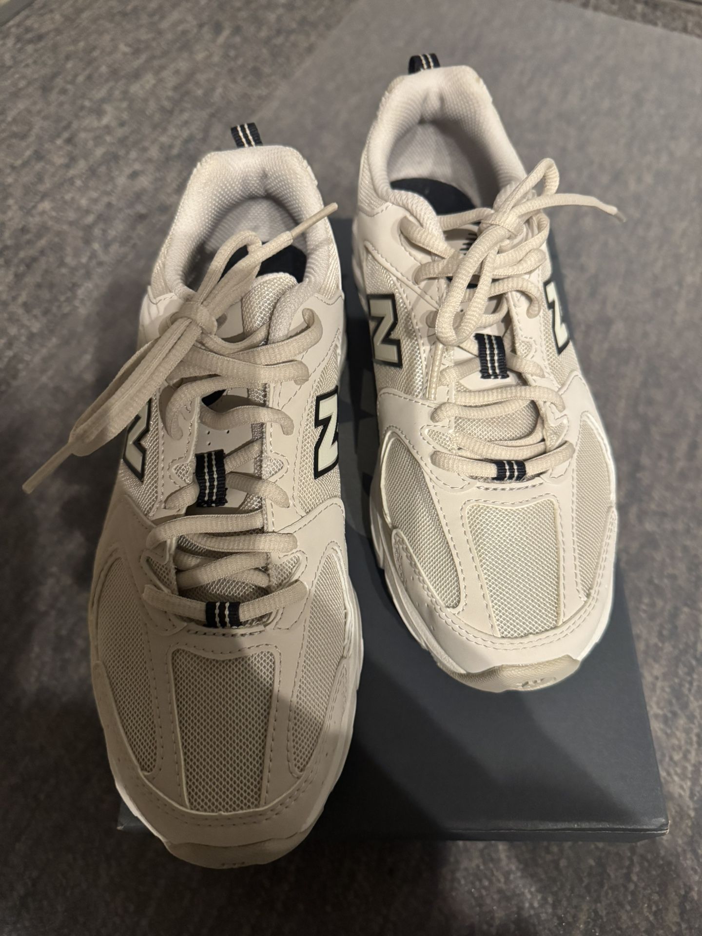 New Balance 530 Beige white 7.5 Women’s