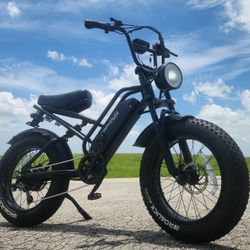 Fat Tire E-Bike 48v 18ah 30MPH –  Refurbished Super Fast- Perfect