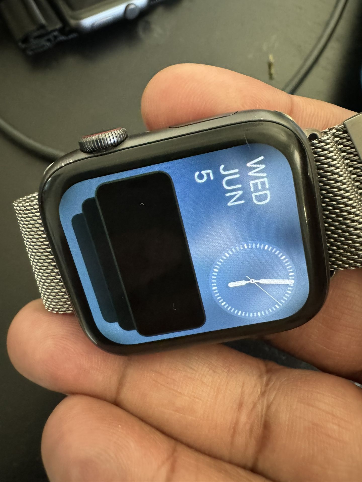 Apple Watch Series 6 (GPS + Cellular, Aluminum, 44mm) / 32GB / M0G83LL/A.- Used -200$