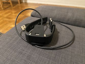 FITBIT CHARGE 3 W/ Charger