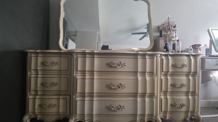 Full wood dresser with mirror
