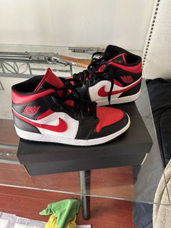 Air Jordan 1 Mid