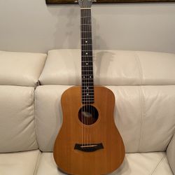 Taylor BT2 Baby Taylor Mahogany w/ Gigbag