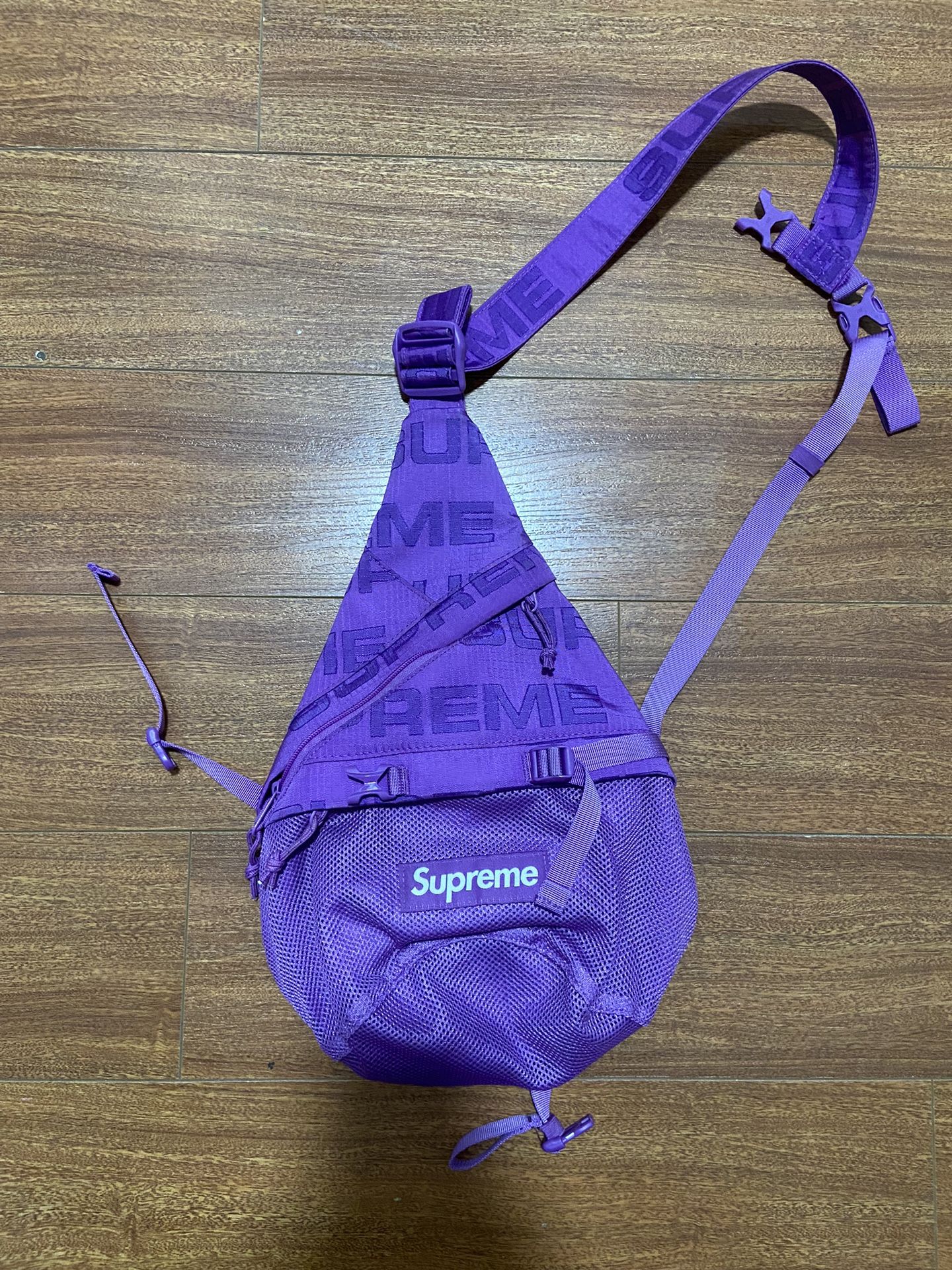 Supreme  Sling Bag 