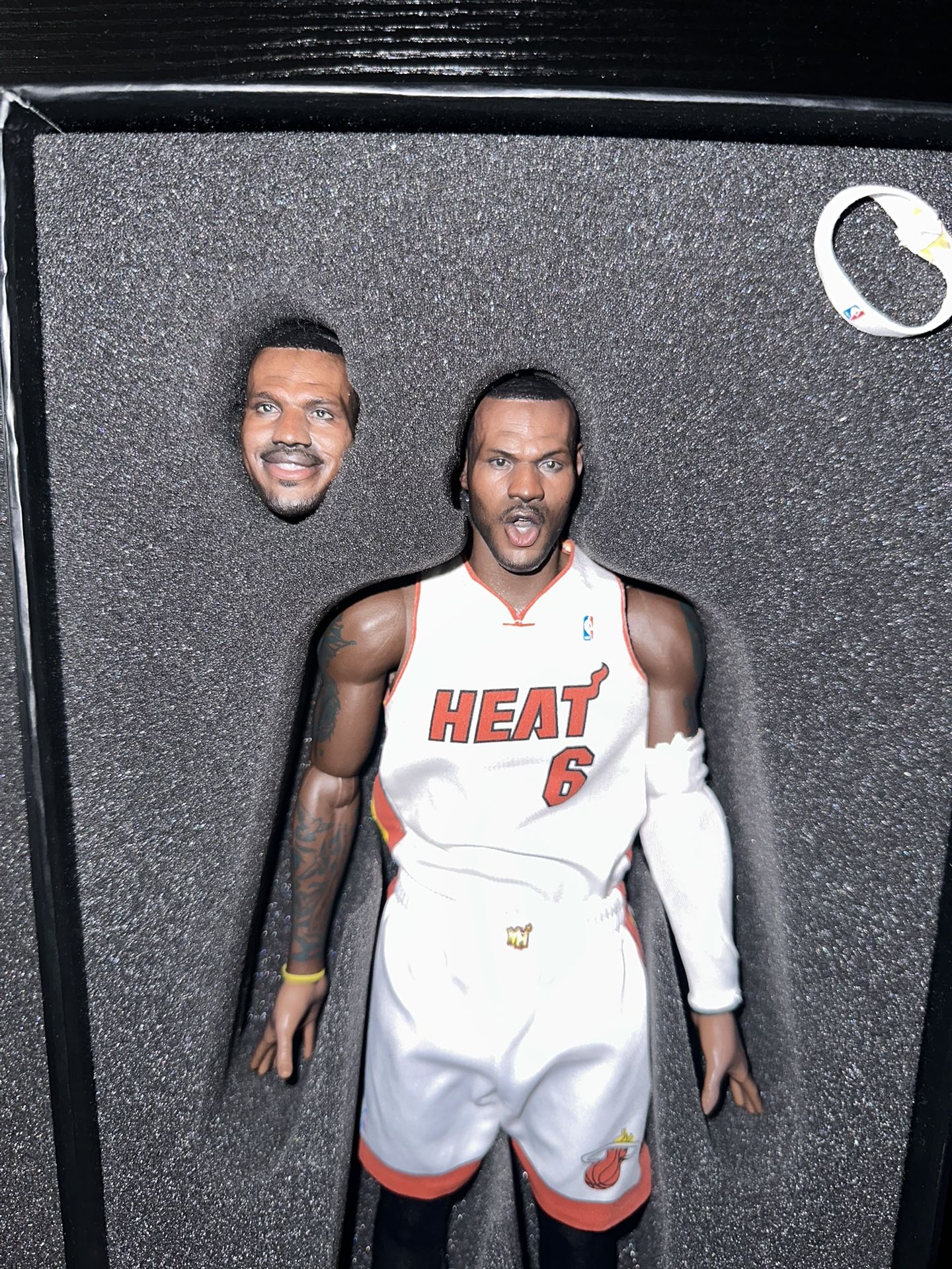 国内即発送】 ENTERBAY LEBRON フィギュア HEAT MIAMI JAMES 国内即発送】 ENTERBAY LEBRON フィギュア HEAT MIAMI JAMES