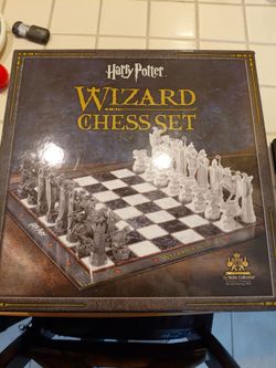 Harry Potter Wizard Chess Set