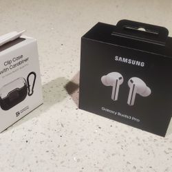 Brand New Samsung Galaxy  Buds3 Pro & Clip Case With Carabiner