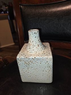 Ceramic Bud Vase with Speckled Glaze