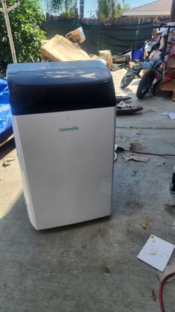 SereneLife 12,000 BTU Portable Air Conditioner with Heat & Wi-Fi – Portable AC Unit with Dehumidifier, Fan Modes & Window Kit for Rooms up to 550 Sq F