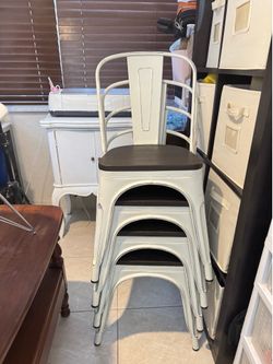 4 farmhouse style chairs