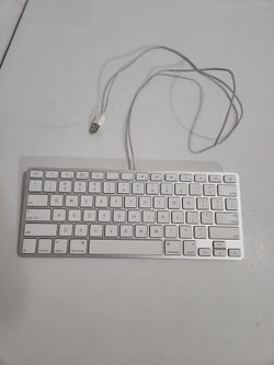 Apple A1242 Wired Keyboard - Tested Working