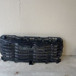 OEM 2022-2023 GMC SIERRA 1500 DENALI FRONT GRILLE WITH CAMERA (contact info removed)5
