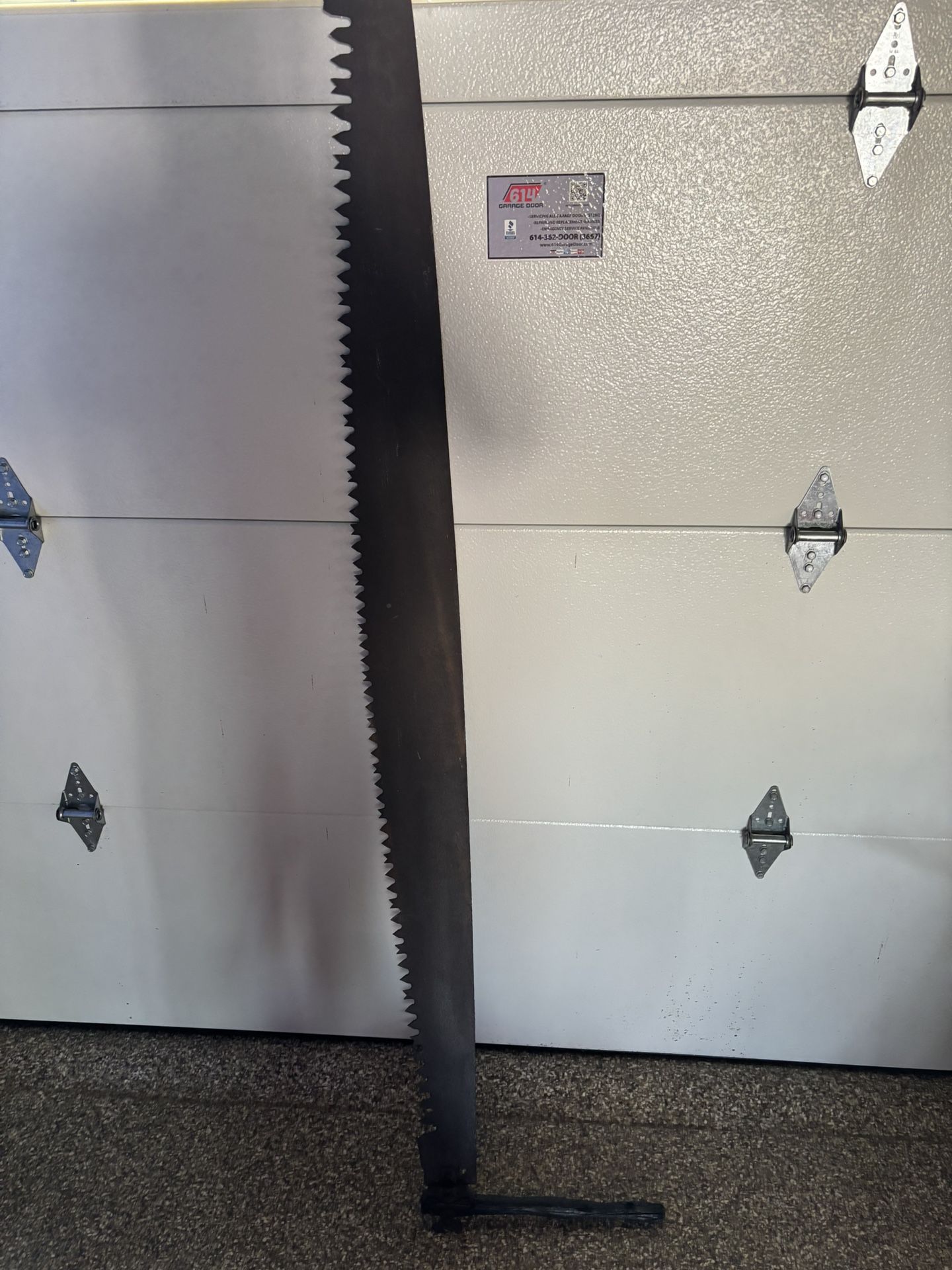 Two man saw