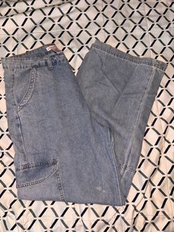 Women’s cargo jeans