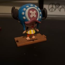 Chopper One Piece Figurine