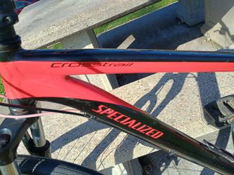 Specialized Crosstrail Hybrid Bike