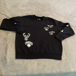 Hollister Sweater Adult Medium Black NBA Crew Neck Pullover Sweatshirt Casual