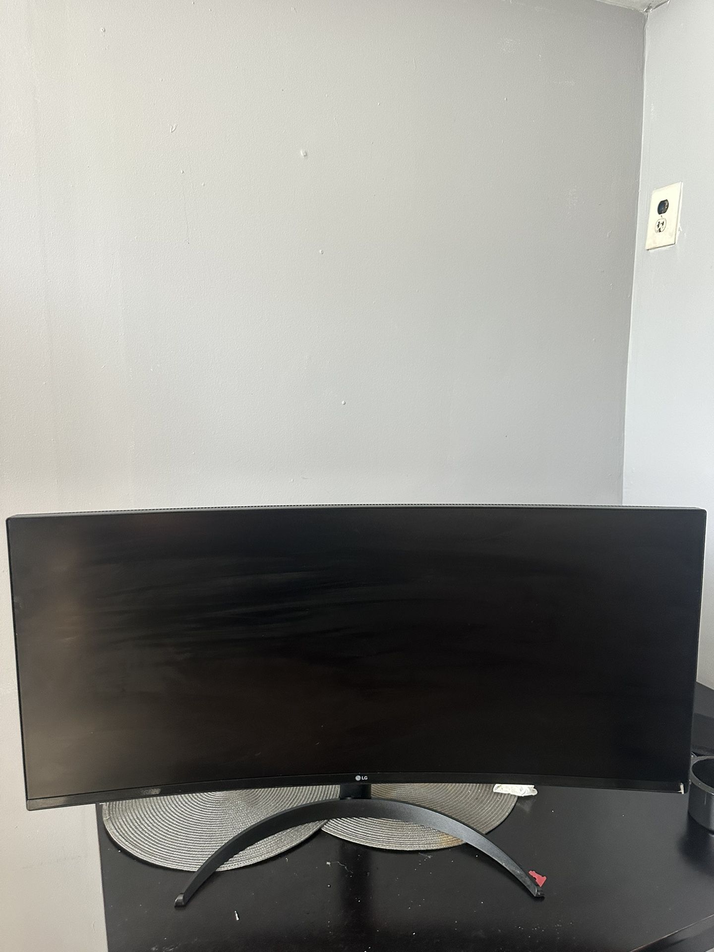 Lg 34” Curved Monitor