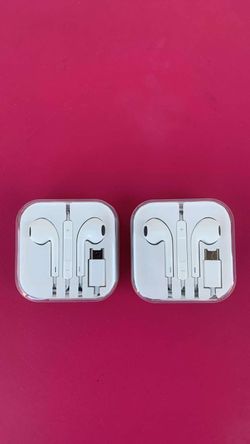 2 Brand New C-Type Headphones